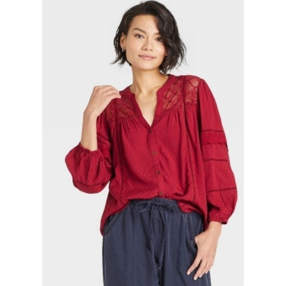 Knox Rose Eyelet Blouse - Picture 2 of 13